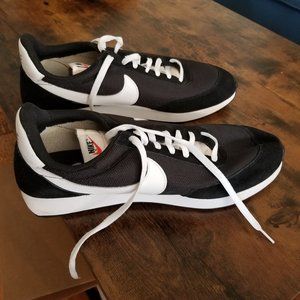 Never worn NIKE AIR TAILWIND 79 size 15